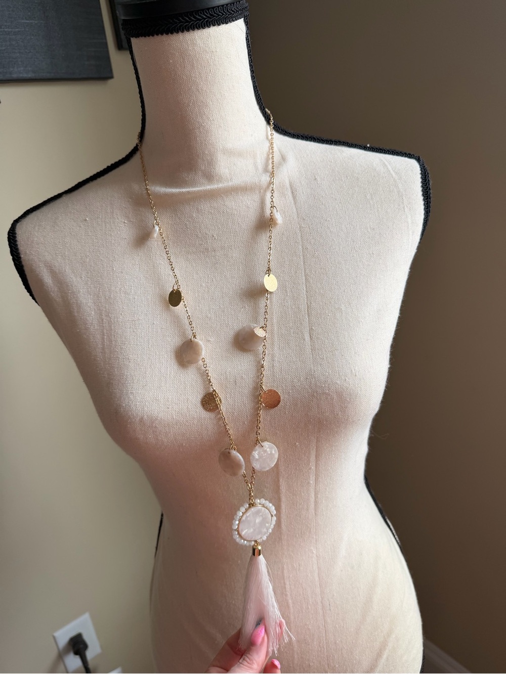 Lilly Pulitzer NWT gold and white Tassel Pendant Long Necklace
